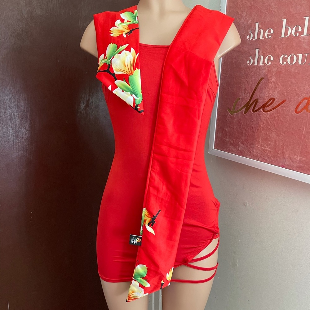 Red Side Cutout Bodycon Scarf Dress